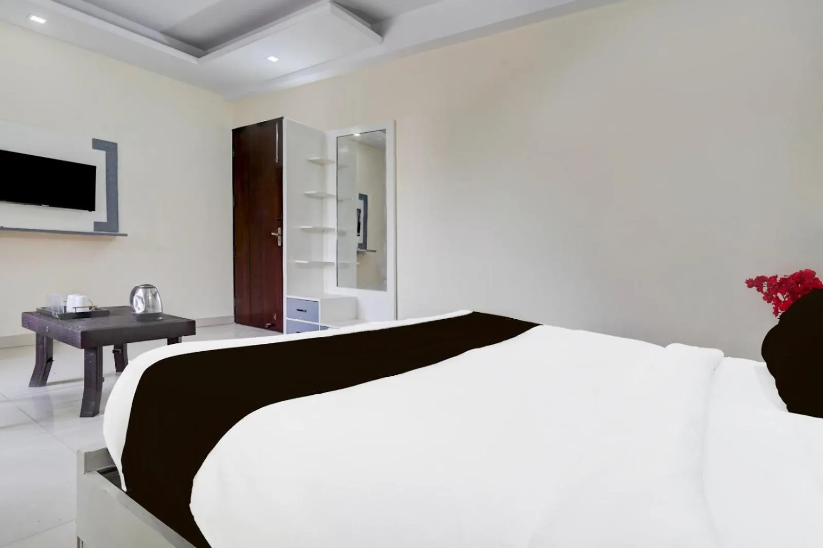 Hotel Aerotech Plaza New Delhi 4*,